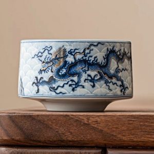 a-4-1.jpg Vintage Blue and White Porcelain Dragon Inlaid with Gold Wire Gongfu Tea Cup