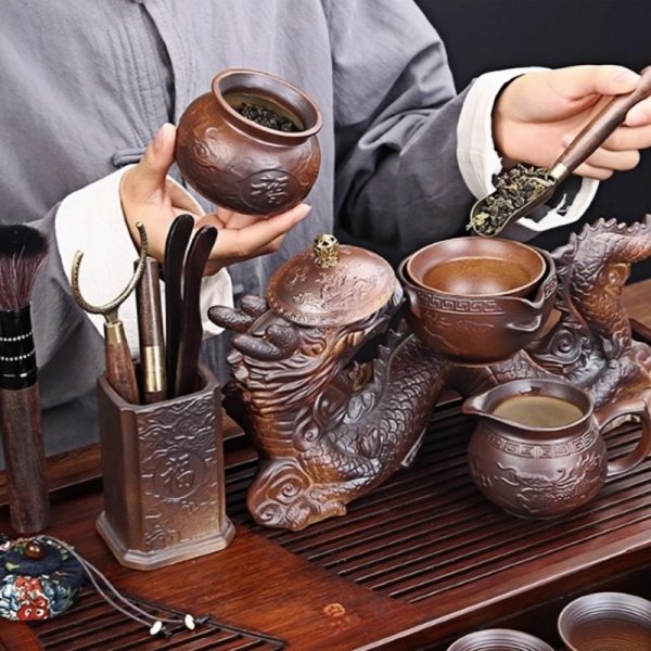 b-32.jpg Antique Lazy Chinese Semi-Automatic Majestic Dragon Brown Ceramic Kungfu Tea Cup Set