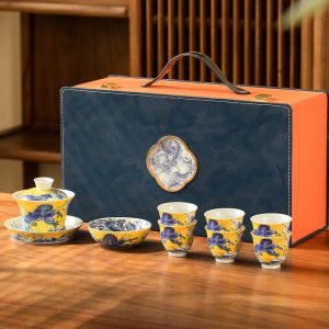 gaiwan29-06.jpg Best Jingdezhen Royal Painted Dragon Porcelain Antique Chinese Gaiwan Tea Set